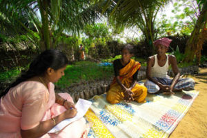Discussion with farmers at Periyakuthagai village